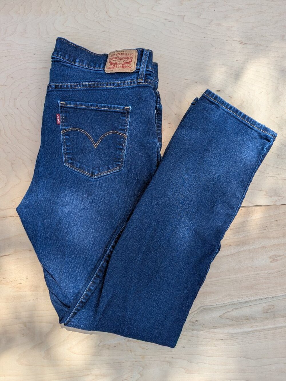 Levis 314 Shaping Straight Women's Jeans Size 32